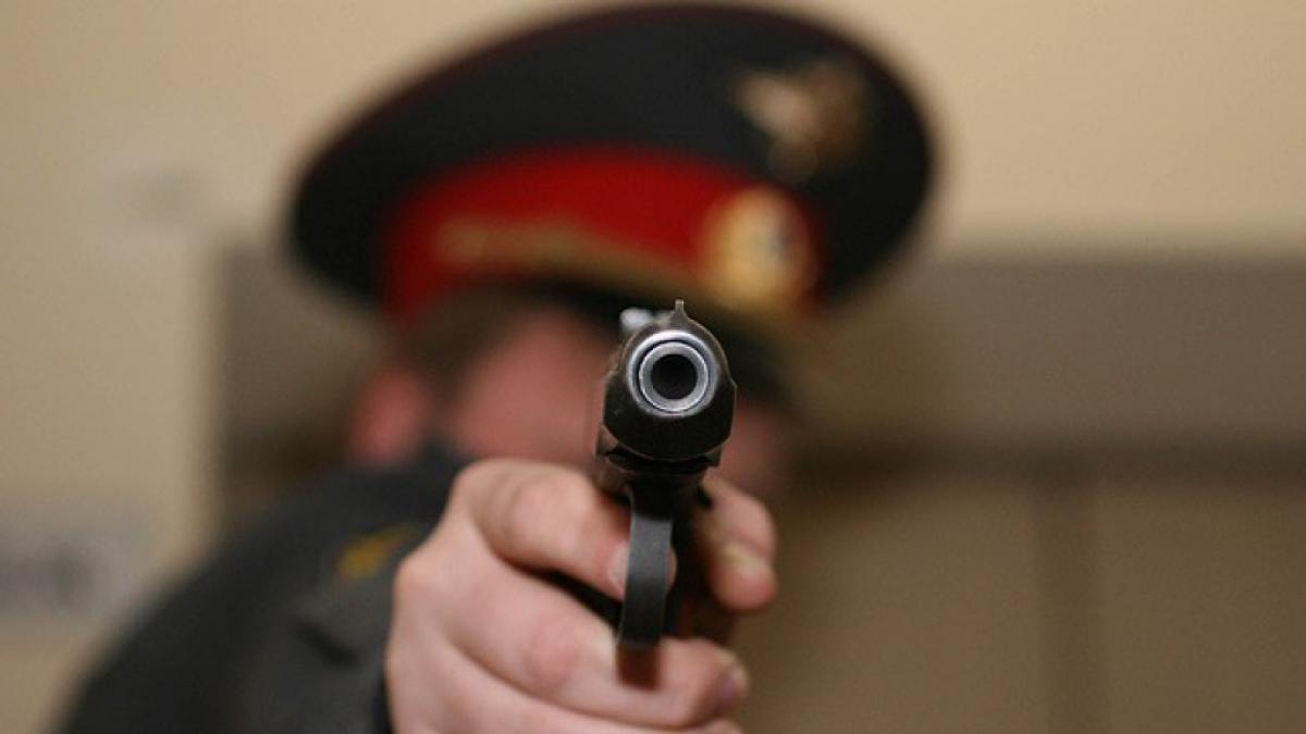 Замначальника отдела полиции найдет застреленным в Астрахани Пистолет Макарова