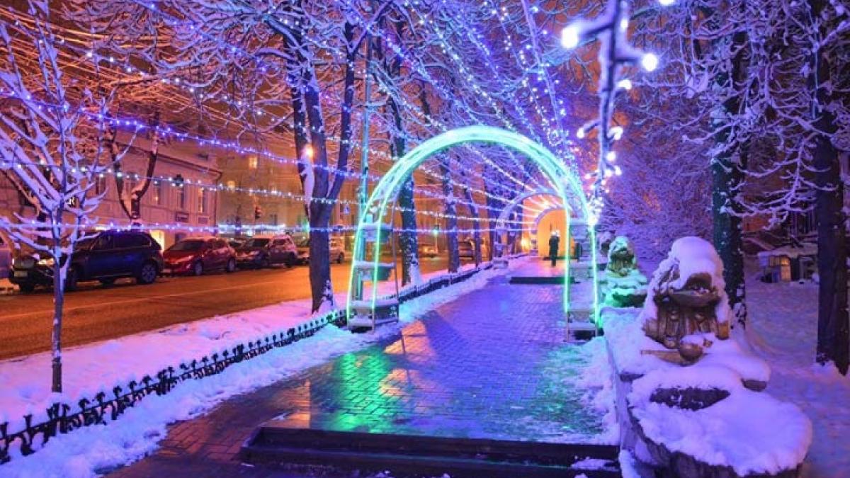 Последние новости сегодня. Мэрия Ставрополя потратит почти 30 млн рублей на освещение в центре города