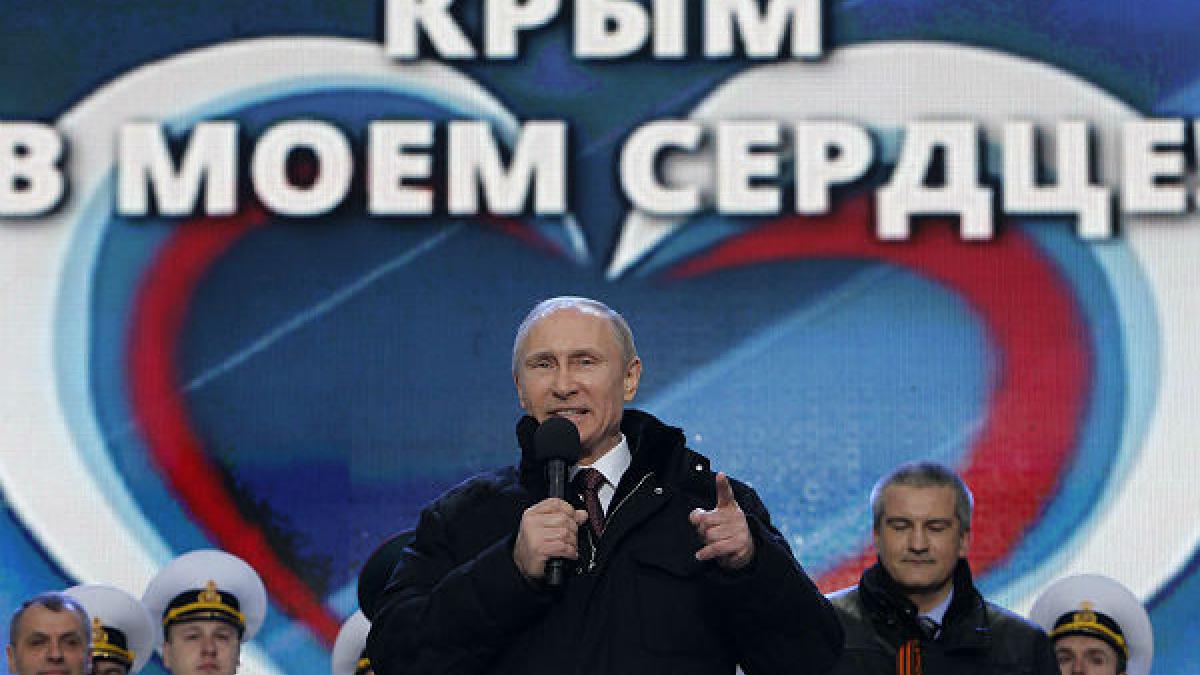 Запад призвал не уступать Путину Воссоединение Крыма