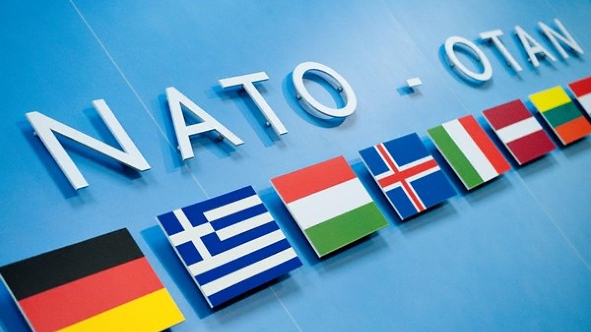 НАТО не будет защищать Европу бесплатно НАТО и Россия