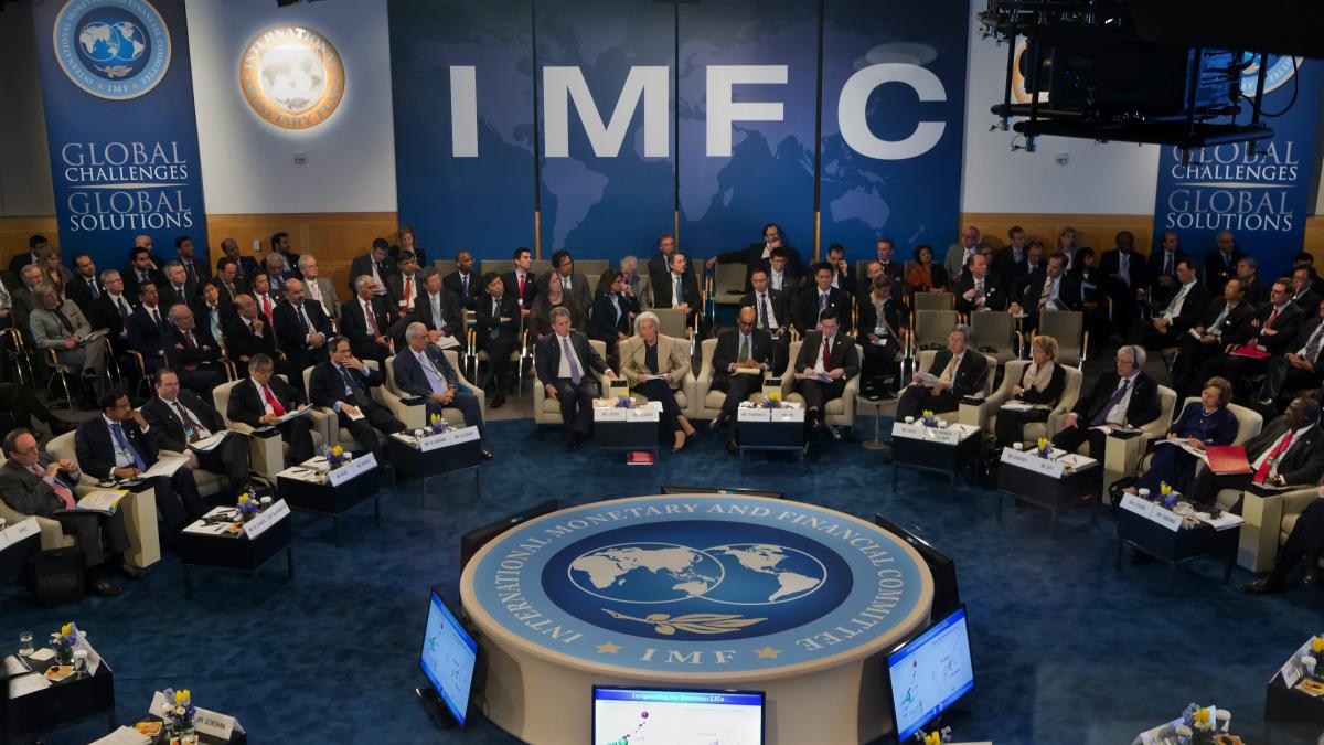 Последние новости сегодня. Представители МВФ направляются в Киев, названа цель