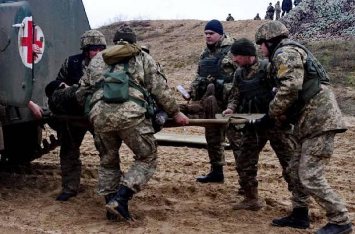 Украинский военнослужащий открыл огонь по бойцам «Азова» на Донбассе