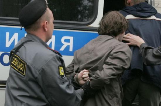 Полиция ловила наркоманов Полиция ловила наркоманов