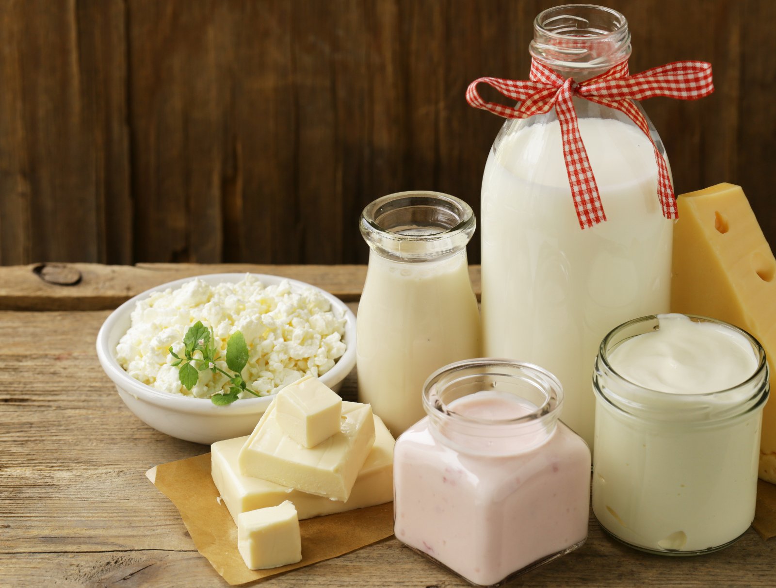 Молоко это еда или напиток. Молочные продукты. Молочные изделия. Молоко и молочные продукты. Кисломолочная продукция.