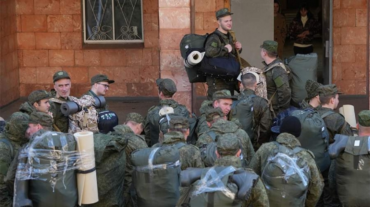 Будет ли мобилизация в марте 24 года. Российский солдат. Мобилизация в России 2022. Солдат Российской армии. Мобилизация картинки.