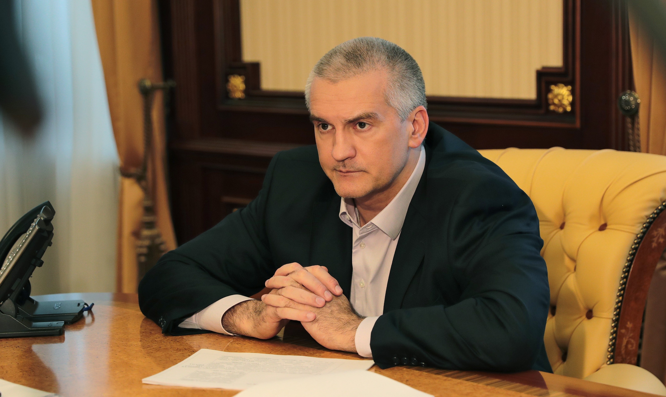 Аксёнов выступил за передачу оружия народным республикам Донбасса