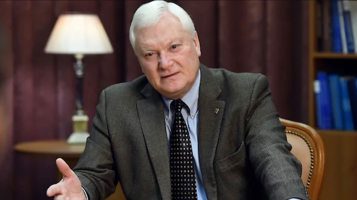 Андрей Крутских