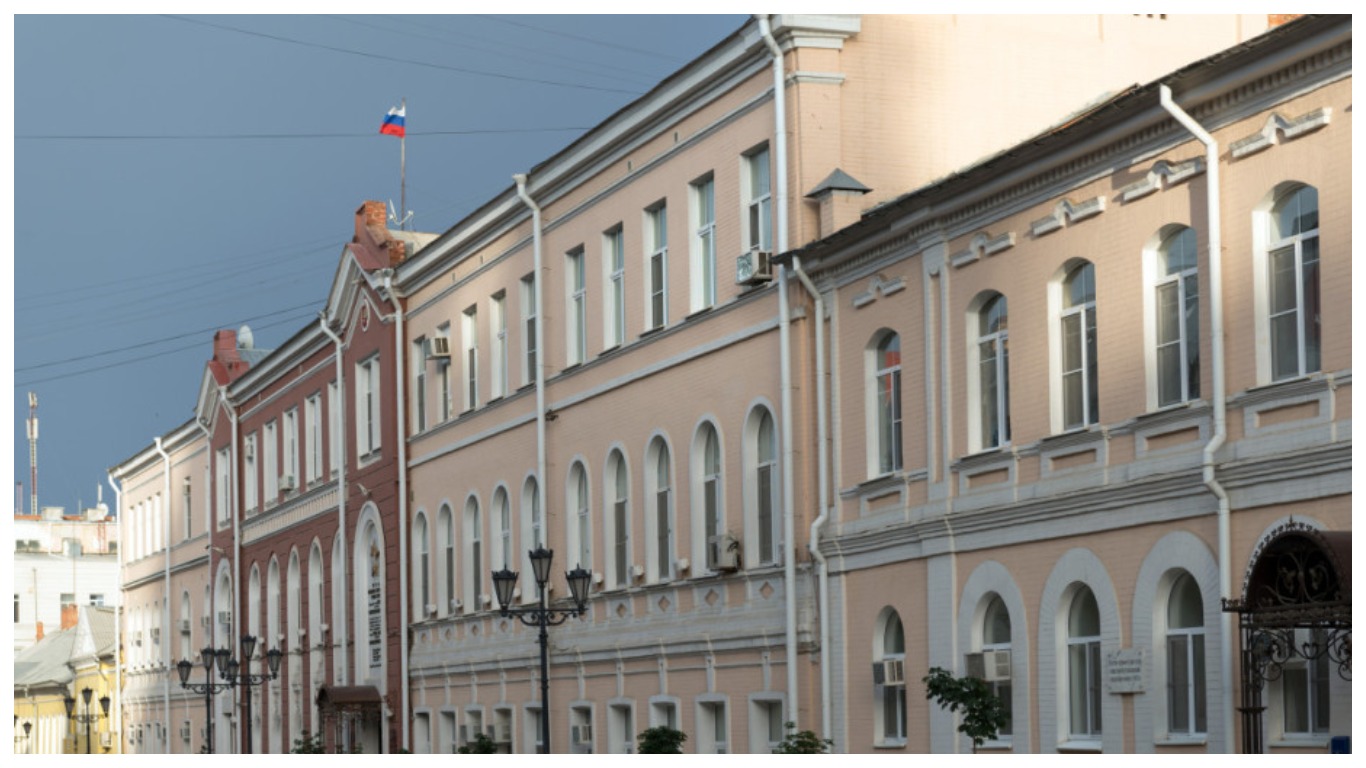 Правительство астраханской. Мэрия Астрахани. Городская Дума Астрахань здание. Городская администрация Астрахань. Астрахань гордума здание.