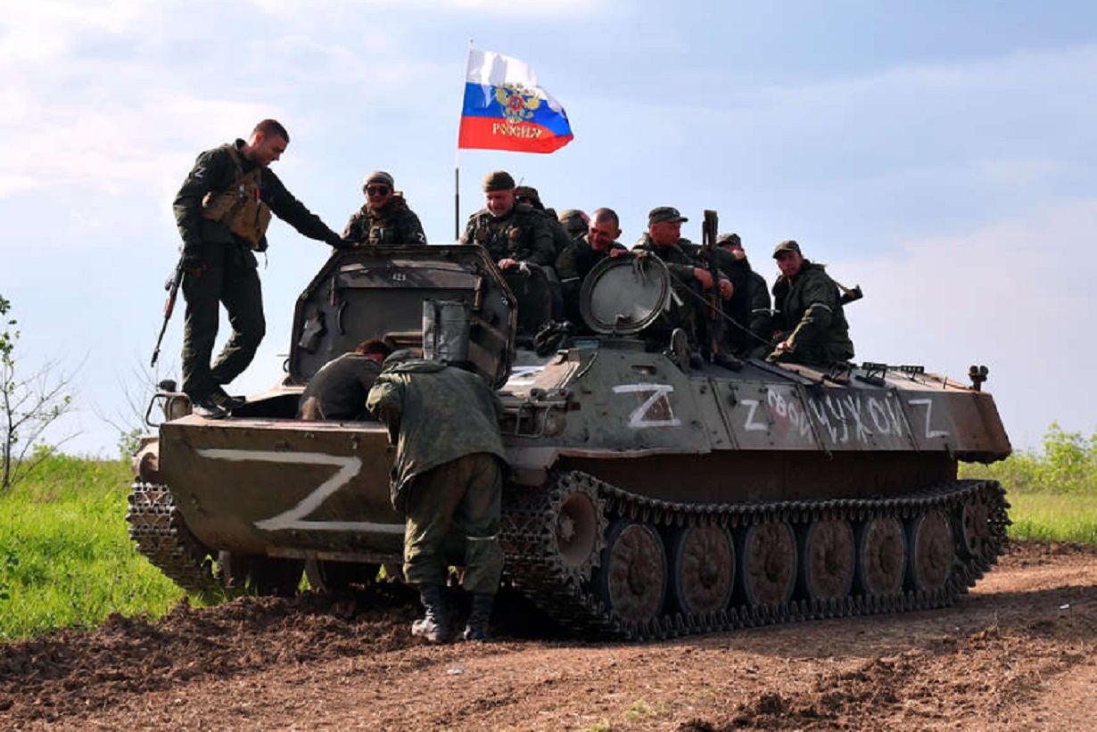 Франция ведет войска на украину. Бои за красный Лиман 2022. Русские войска на Украине. Российская армия на Украине. Украинские войска.