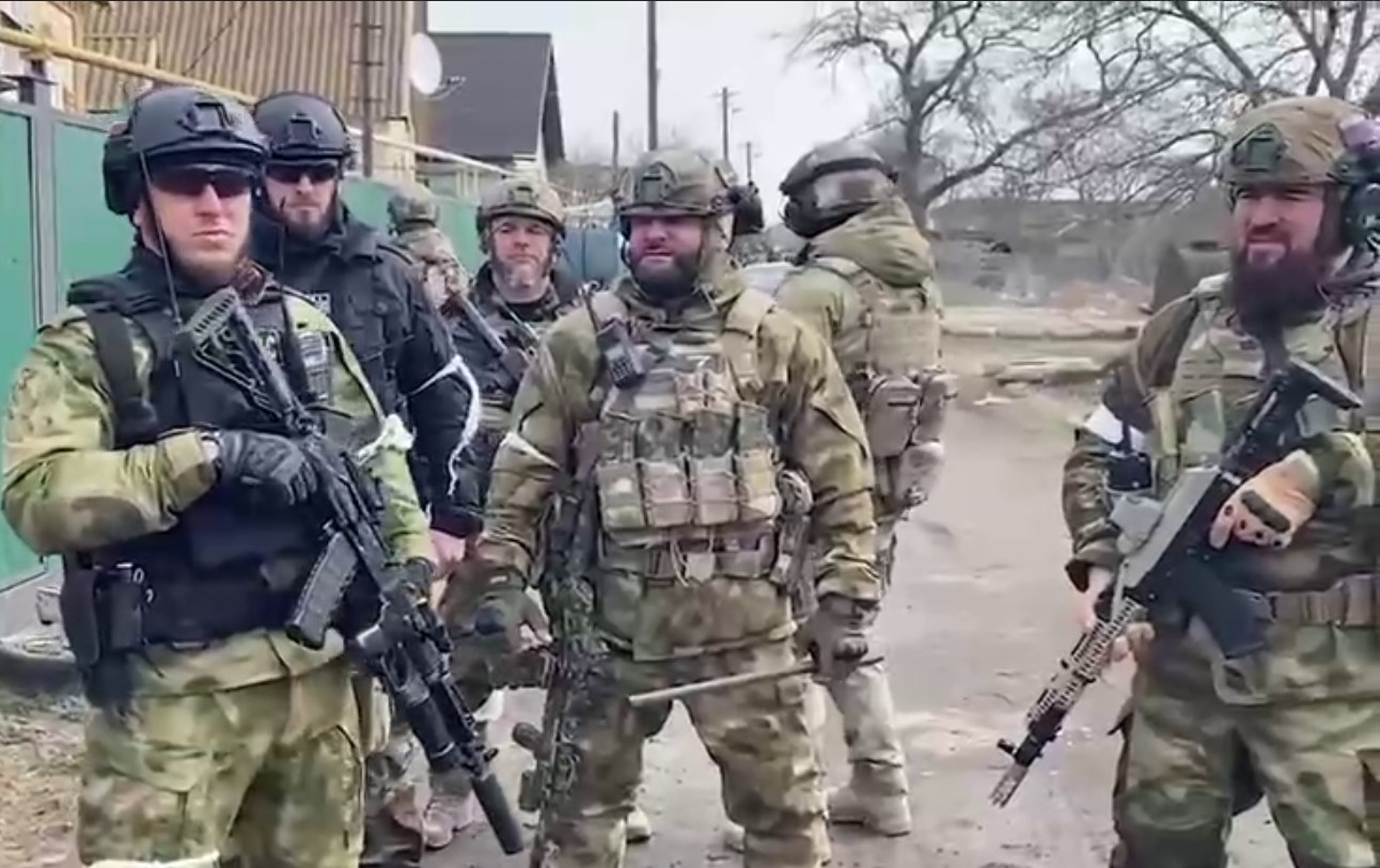 Где сейчас чеченский. Кадыровцы на Украине. Чеченцы кадыровцы. Чеченские войска. Чеченские солдаты в Украине.