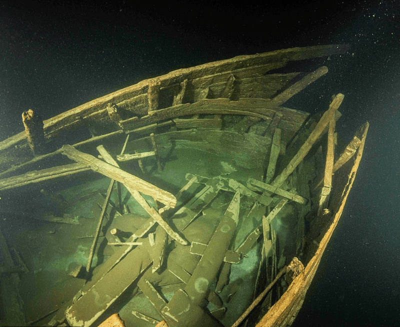 В 1900 году затонул корабль