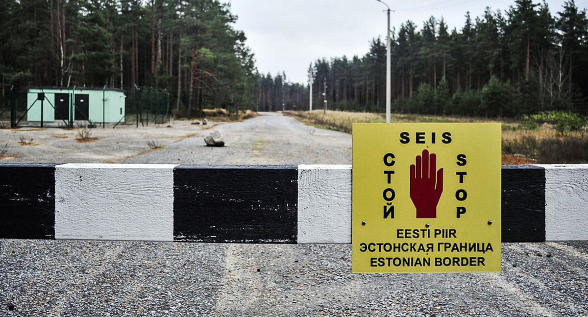 Что спрашивают на границе. Забор на границе с Эстонией. Приколы на эстонской границе.