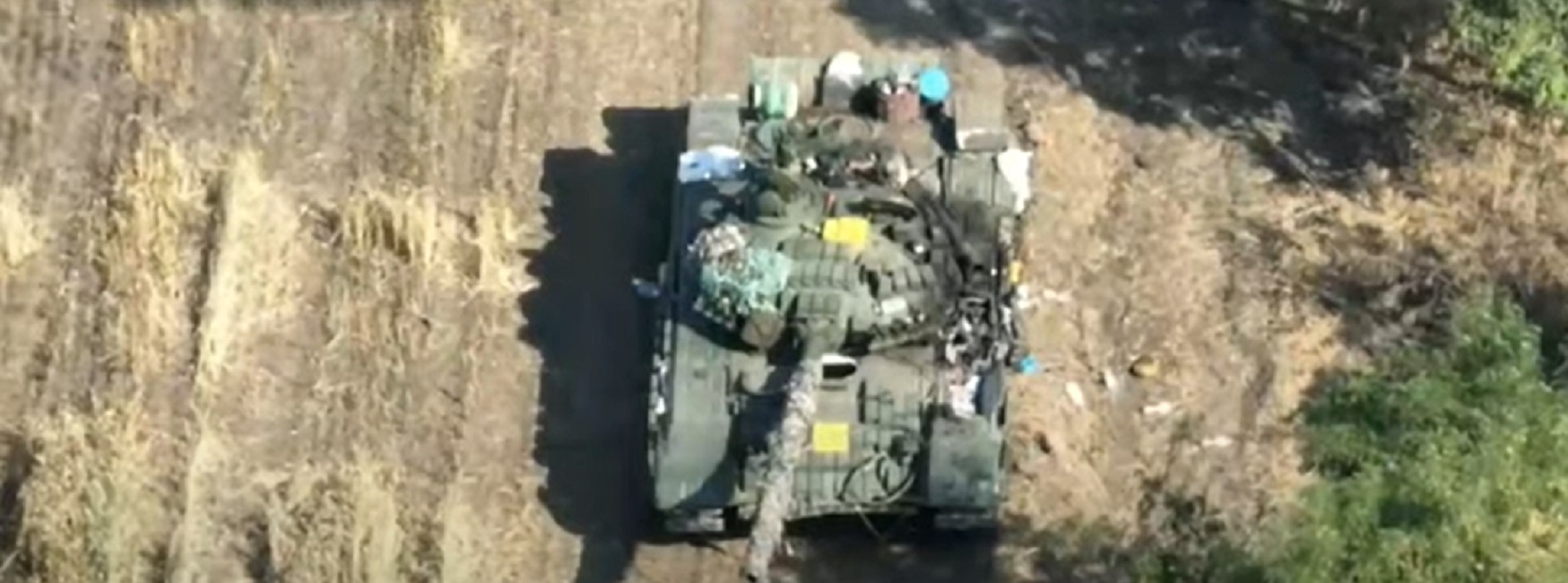 наступление всу на херсон. провал наступления украины. подбитая техника всу под херсоном. бмп 2 подрыв боекомплекта. беспилотник всу взрывчатка.