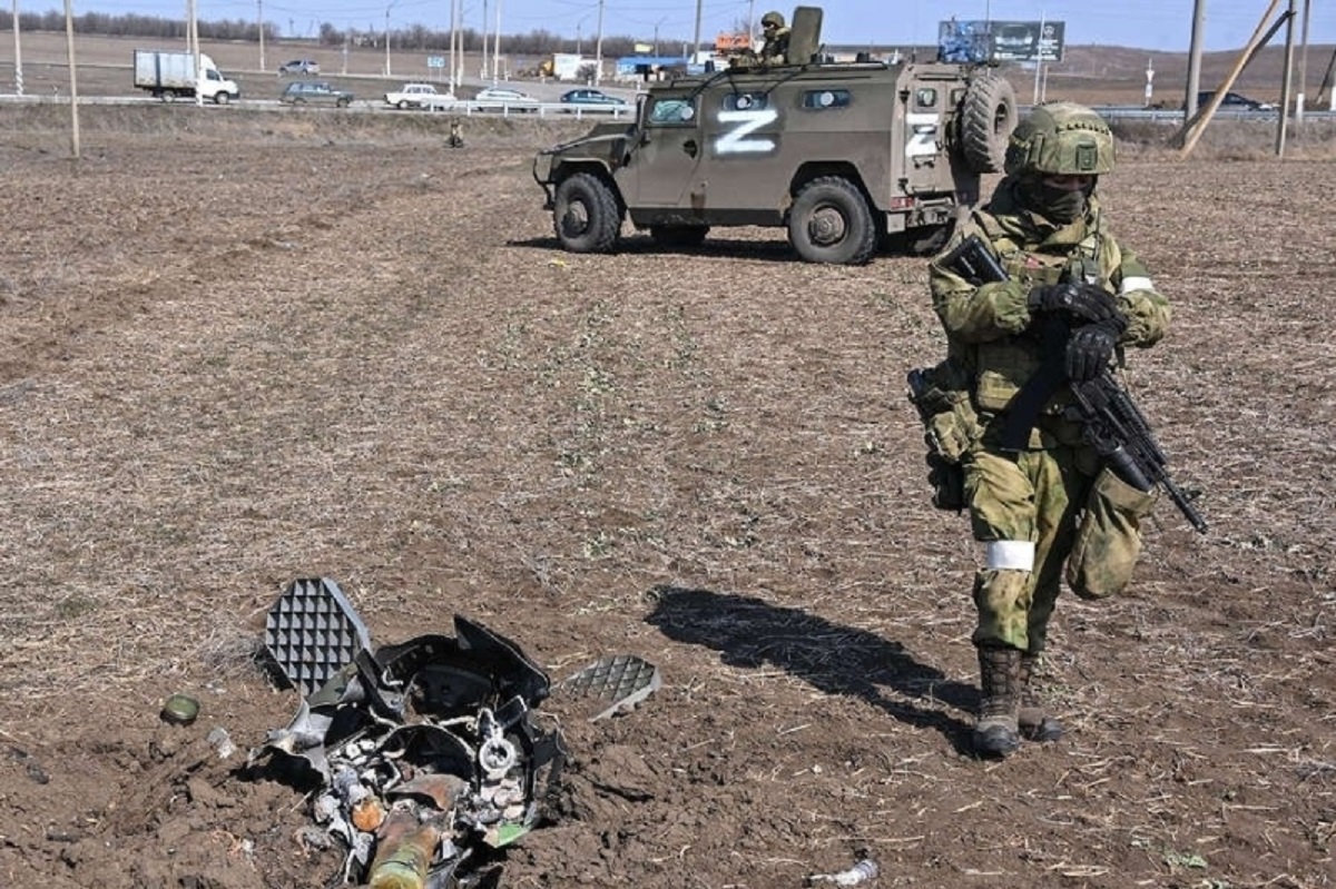 Новости фронта донбасса сегодня последние события. Российские военные на Украине. Войска Украины. Британские военные на Украине. Российский солдат.