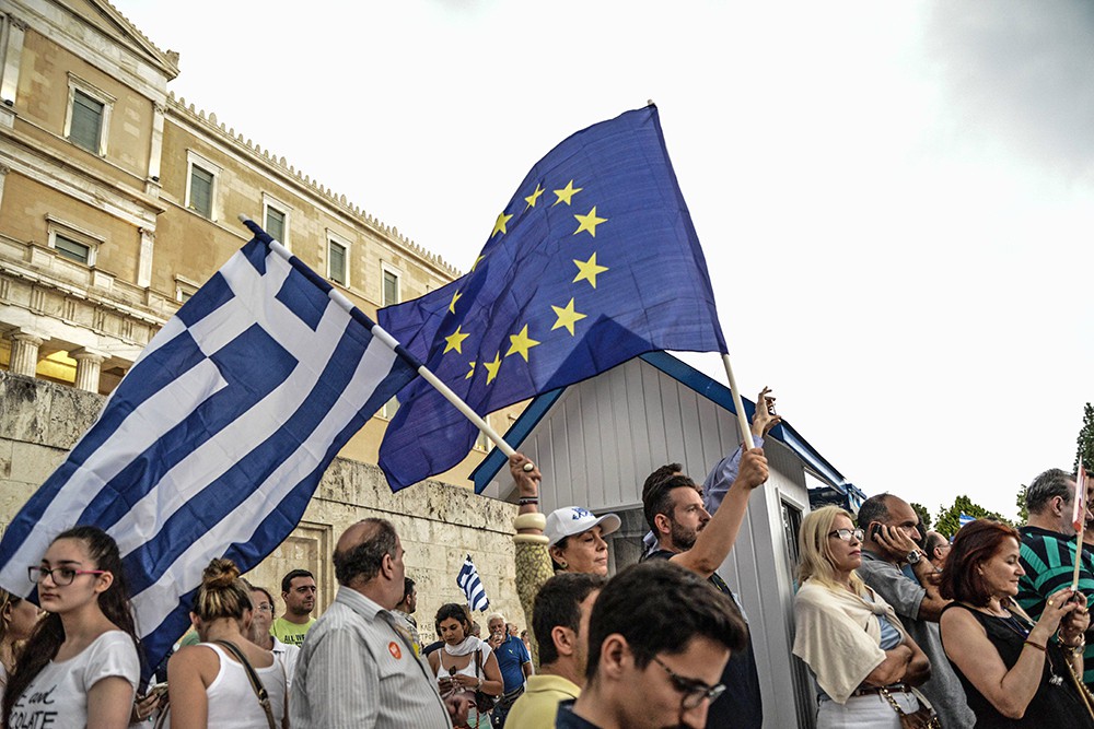 Мнения европейцев. Греция и ЕС. Греция Евросоюз. Франция Греция. Греки в Германии.