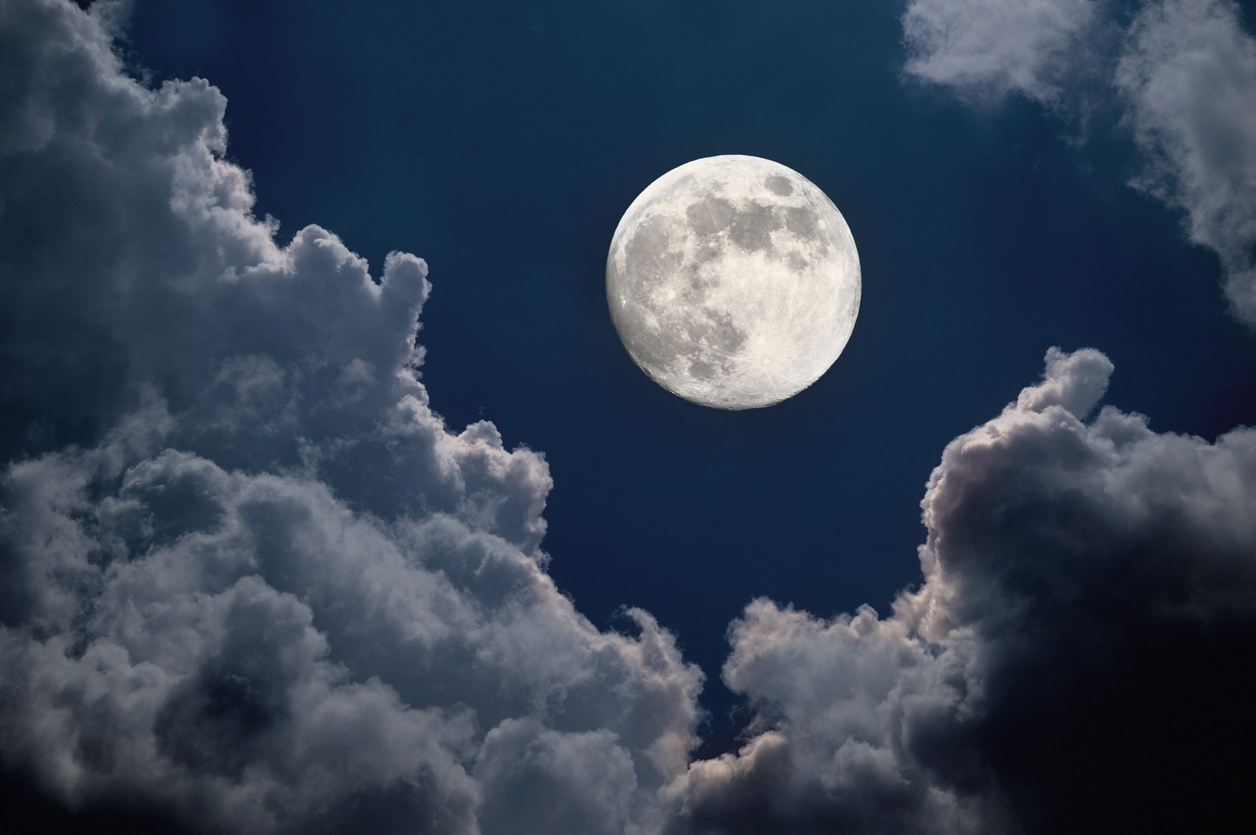 Фото луны на айфон и самсунг