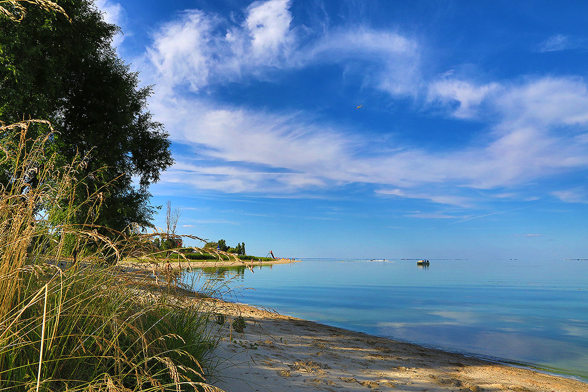 Море должанская фото азовское