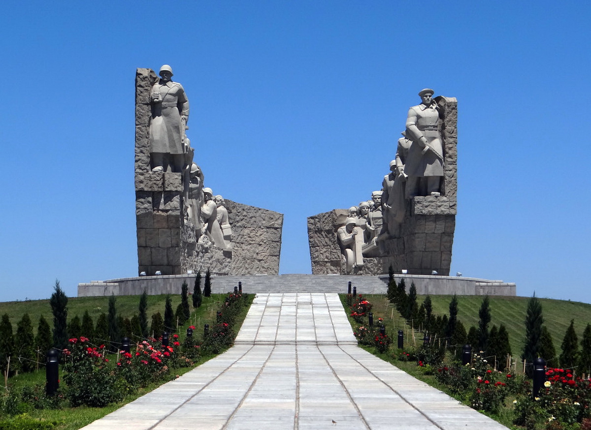 Мемориал Самбекские высоты Таганрог