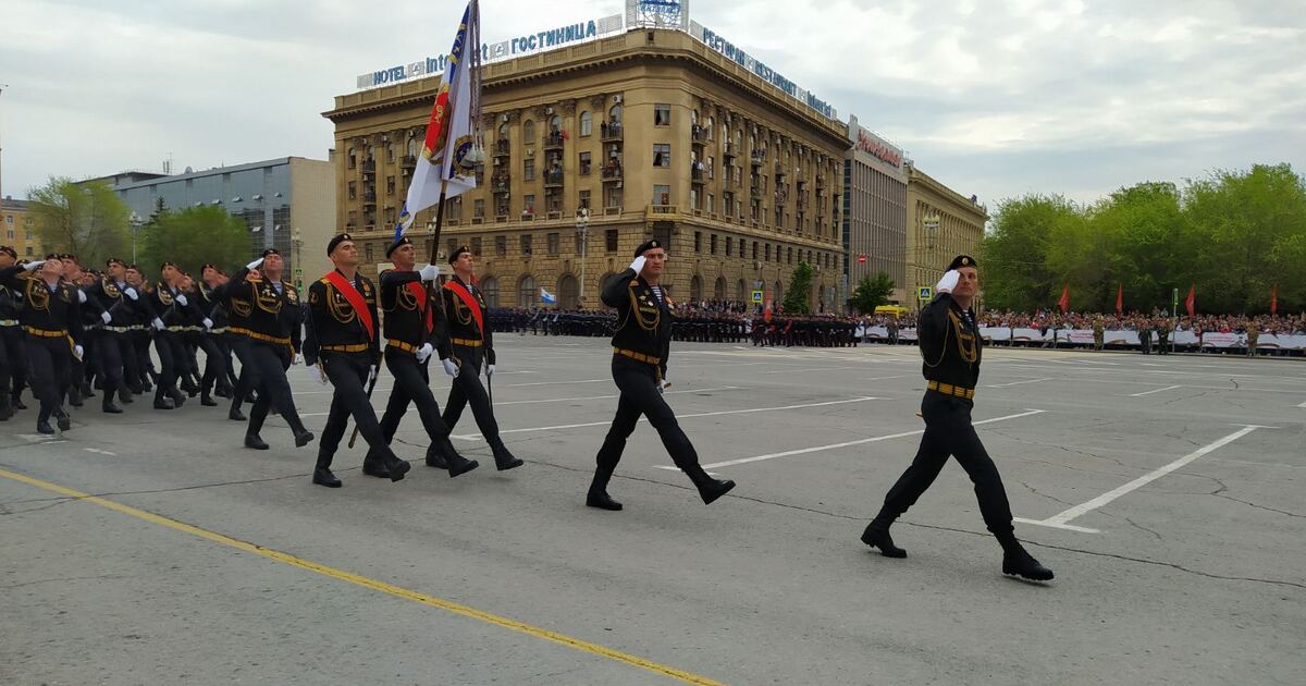 7 май 2012 года 597. Парад Победы 2021 Волгоград. Парад 9 мая Волгоград. Парад Победы Волгоград прямая трансляция. Парад 9 мая Волгоград 2021.