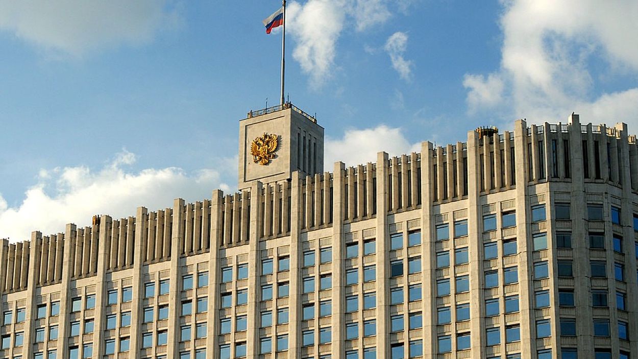 Замещающее правительство. Здание правительства РО.