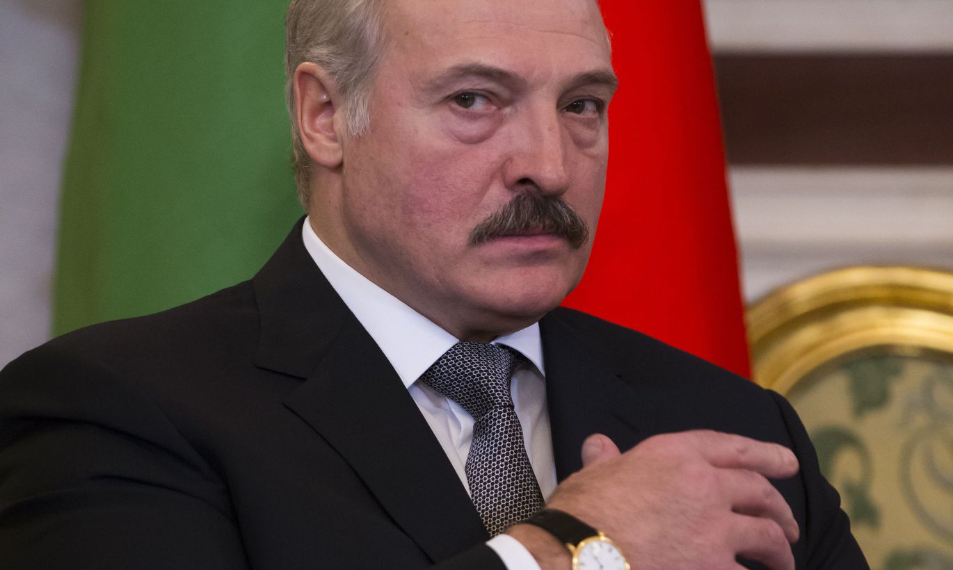 Сколько лукашенко у власти в качестве. Лукашенко портрет. Портрет президента Белоруссии Лукашенко.