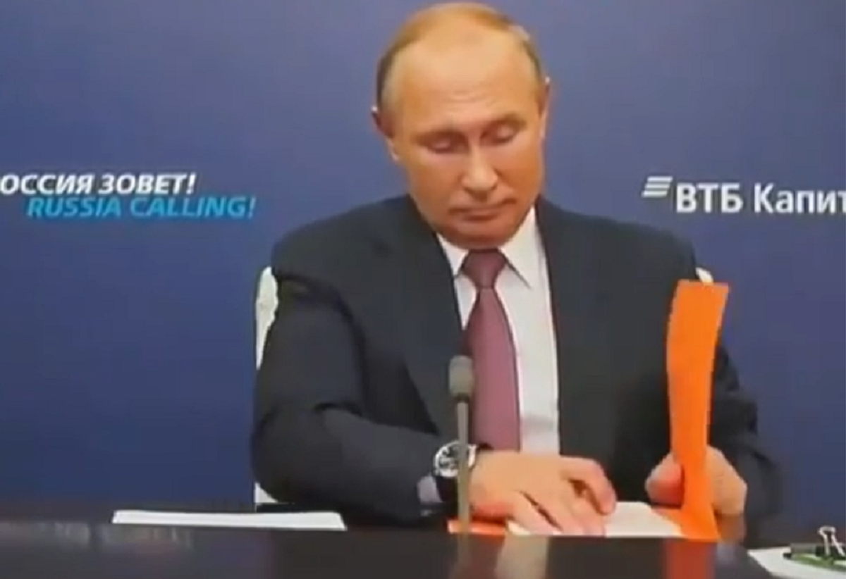 Москва кремль президент рф владимир владимирович путин. Прямая линия с владимиром путиным. Передача с путиным. Передача с путиным. Кремль фон путина.