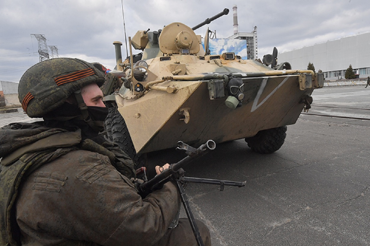 Военная операция 20 февраля. Украинские военные. Российские военные. Специальная Военная операция военный. Российские войска.
