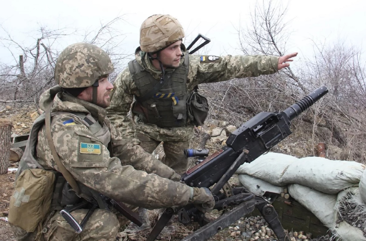 Вс рф на донбассе сегодня. АГС Донбасса. ВСУ 2000. Украинские войска на Донбассе. Украинские военные стреляют.