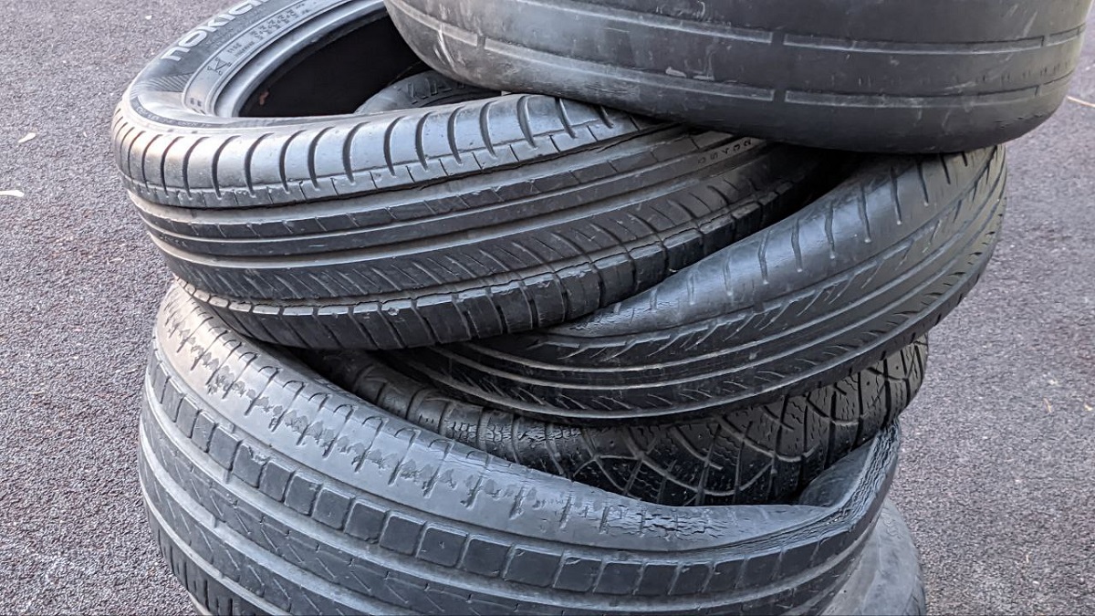 Автомеханик Шабунин рассказал, сколько стоит замена шин в Москве