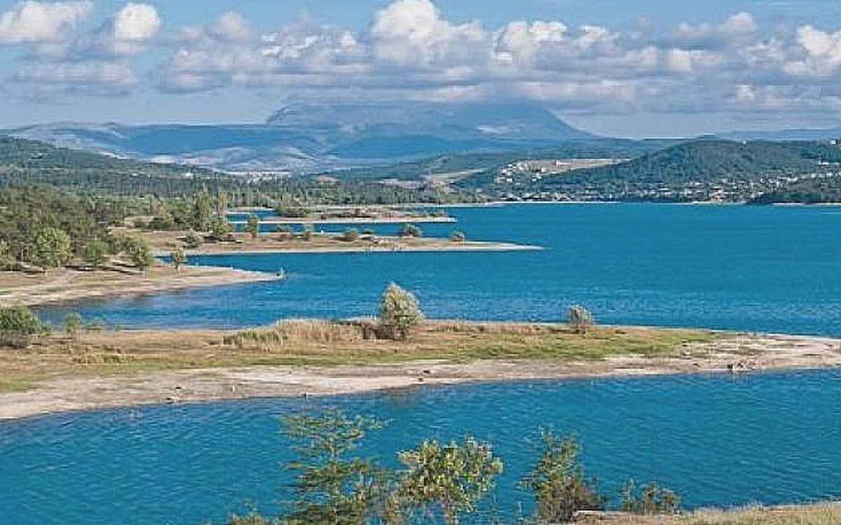 Озеро Магоби в Крыму