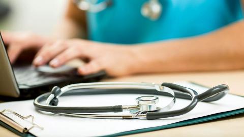 Врач компьютер 