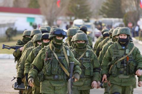 Украинская разведка увидела в Крыму 30 тысяч российских солдат