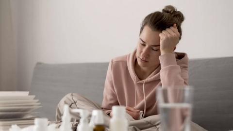 Женщина простуда