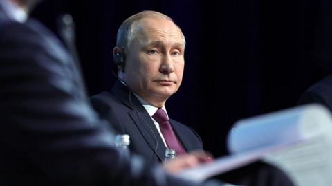 Путин заработал в 2018 году более 8 млн рублей