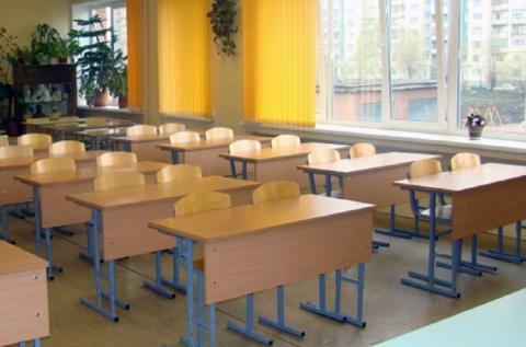 Школы Севастополя могут перевести на дистанционное обучение