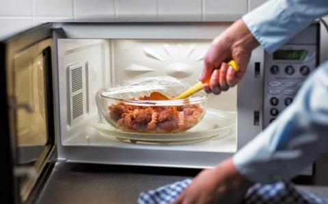 Продукты, которые нельзя разогревать