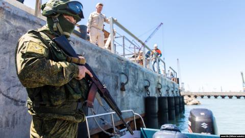 «Атаку» у Крымского моста отбила Росгвардия
