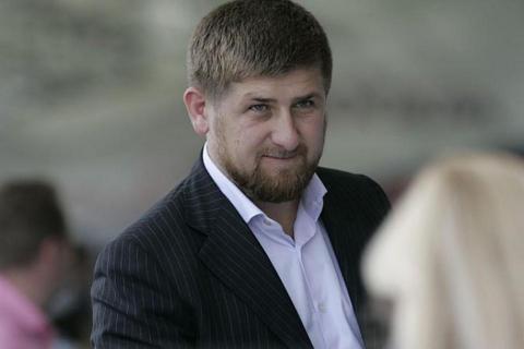 В Кремле ответили на публикацию в СМИ о высказывании Кадырова про оскорбление чести
