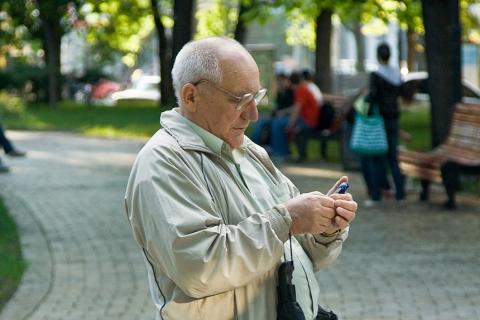 Самый удобный кнопочный телефон презентовали в России