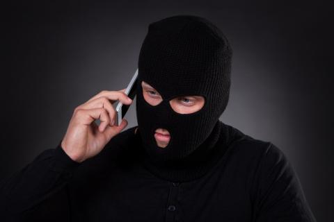 Жители Ростова массово сообщают о телефонном мошенничестве