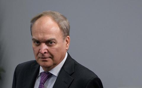 Анатолий Антонов