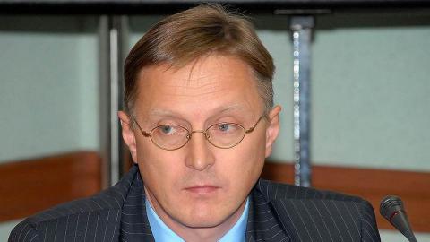 Россия не является правопреемницей СССР, считает судья КС Арановский Россия не является правопреемницей СССР, считает судья КС Арановский