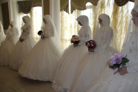 Муфтий Чечни рекомендовал ограничить число гостей на свадьбах из-за COVID