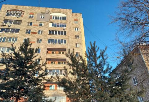 В Калининграде мать и дочь одновременно выпали из окна дома