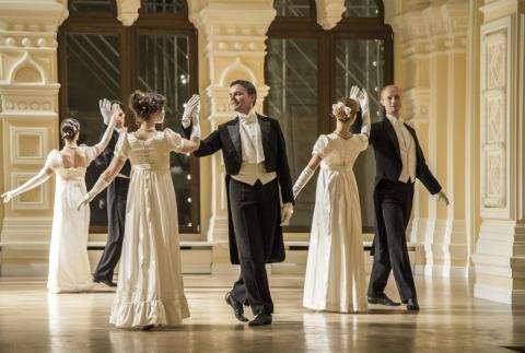 Бал в стиле XIX века