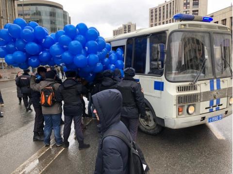 Митинг против изоляции Рунета: участники не хотят «Северную Корею 2.0» Митинг против изоляции Рунета: участники не хотят «Северную Корею 2.0»