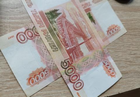Пенсионерка из Москвы лишилась денег, решив помочь бойцу СВО