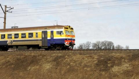 Единственный железнодорожный перевозчик Латвии попросил не запрещать закупки запчастей в России и Белоруссии