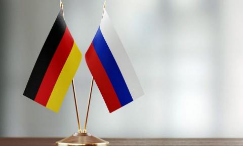 Флажки России и Германии