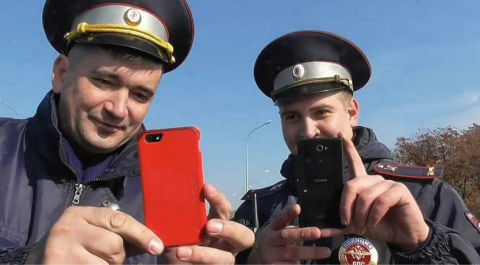 Как быстрей отделаться от гаишника: 4 слабых места сотрудника ДПС